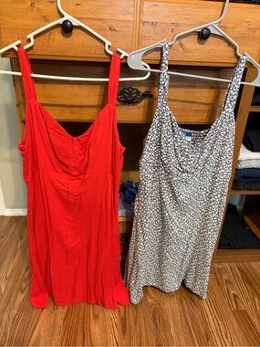 Lot of 2 Old Navy Red and cream/navy Sleeveless Camisole Dresses